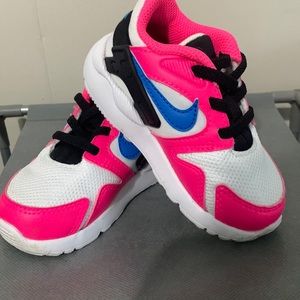 Nike LD Victory White Hyper Pink (PS) size 6c. (Like New)